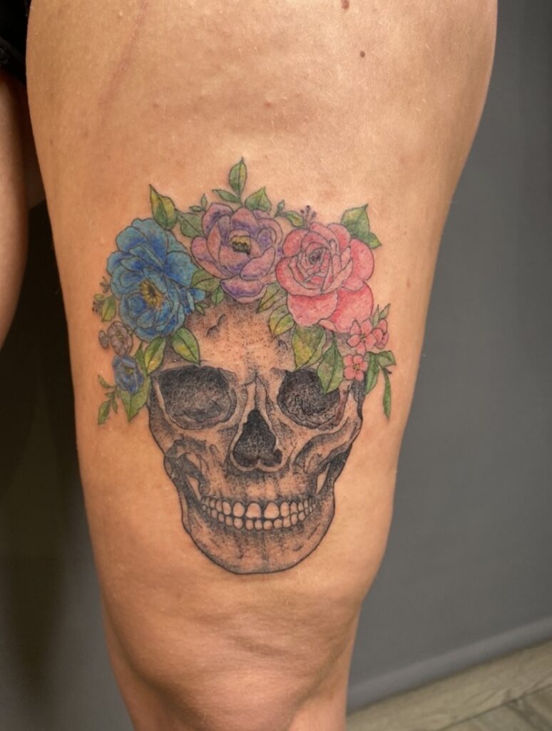 Explore Natalia's exceptional tattoo artistry at Mad Time Tattoo in Liverpool. Specializing in custom designs and scar cover-ups for a personal touch!