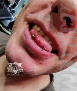 Snake Eye piercing by Judi 🤘🐍

Call us now and get your next piercing with us!

#madtimetattoo #piercing #snakeeye