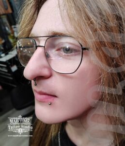 Double trouble with snake bites! 😈👀
Judi's expertise will make you hiss-terical about your new piercing!

Book now! 💉 Piercing by Judi

#PiercingStudio #MadTimeTattoo