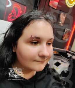 🔥 STUNNING eyebrow piercing by our amazing Judi! 💎✨
Professional piercing services in Liverpool near Black Horse Pub, Walton!
Book your dream piercing today! 🌟
#EyebrowPiercing #LiverpoolPiercing #MadTimeTattoo #ProfessionalPiercing #WaltonLiverpool #PiercingArtist #Judi
